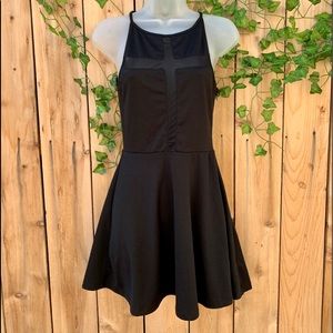 Forever 21 Black Flare Dress - Size Jr. Small